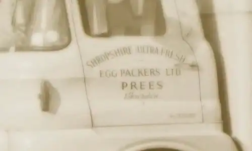 tolles altes Negativ - Oldtimer  LKW - Egg Packers LTD. Prees - England ??