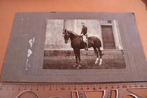 tolles altes Kabinettfoto - österr. Soldat mit seinem Pferd - Kavallerie - Graz