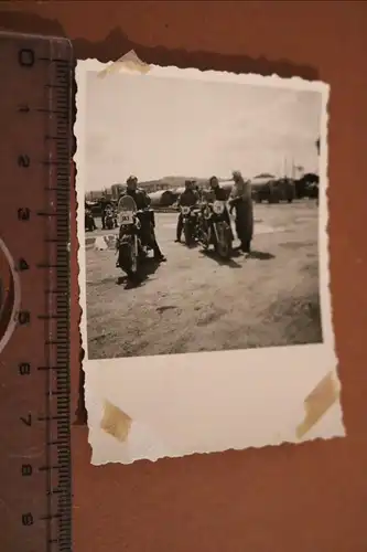 tolles altes Foto - Oldtimer Motorräder - Rennen ??  - 50-60er Jahre 