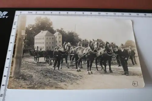 tolles altes Foto - Pferdegespann mit Festwagen ?? Gebäudemodell ? Mühldorf