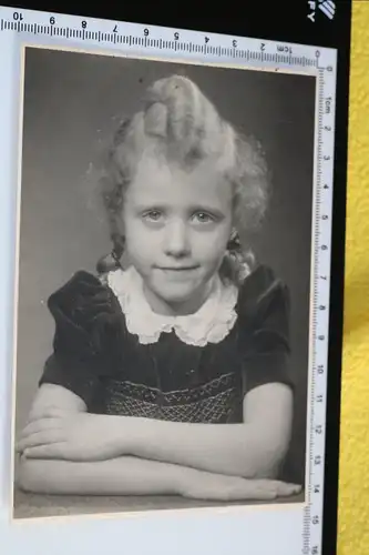tolles altes Foto - Portrait junges Mädchen -  Hamburg 1948