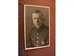 tolles altes Foto Portrait eines Soldaten mit Schiessabzeichen - Uniform unbekan