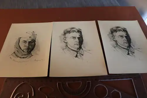 drei abfotografierte Handzeichungen Portraits Soldaten signiert Seifert 