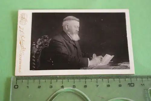 tolles altes Foto - CDV - Portrait eines Mannes beim schreiben - Segeberg