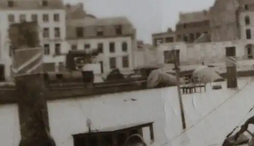 interessantes altes Foto - zerstörter Hafen 1941 - gesunkene Schlepper - Ort ?