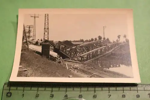 altes Foto - zerstörte Brücke  vor Douai  Frankreich 