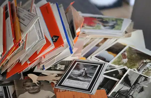 toller alter selbstgemachter Kalender mit Fotos  von 1946