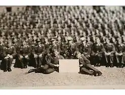 tolles altes Gruppenfoto Soldaten der Luftwaffe 5. Komp.  fotografiert in Delft