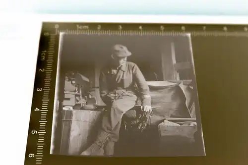 tolles altes Negativ - Junger Soldat - Luftwaffe ? - Ärmelabzeichen 