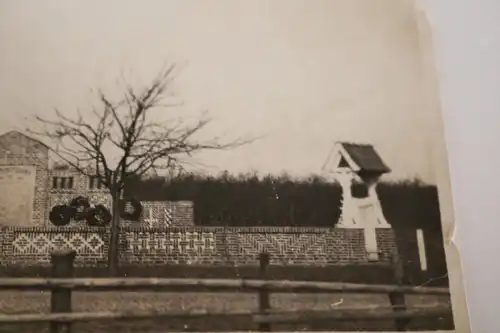 tolles altes Foto - Ehrendenkmal  Gefallene 1. Weltkrieg - Ort ??  20-30er Jahr