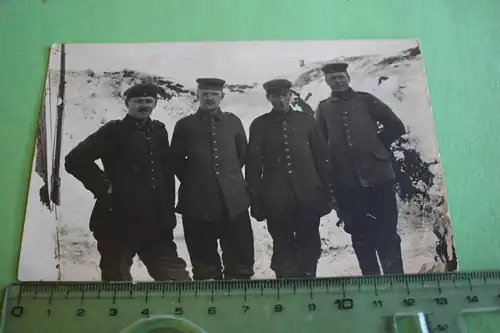 tolles altes Foto - vier Soldaten in Russland 1917