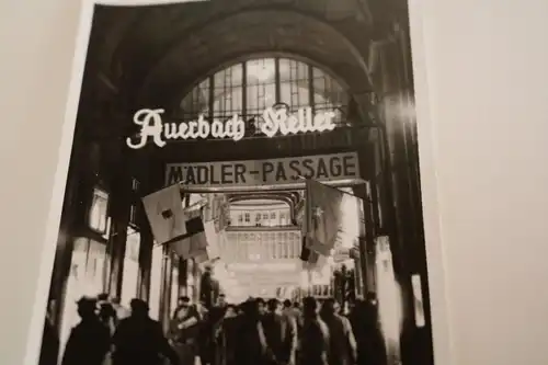 tolles altes Foto -  Auerbach Keller  Mädler-Passage  50-60er Jahre ??? Leipzig