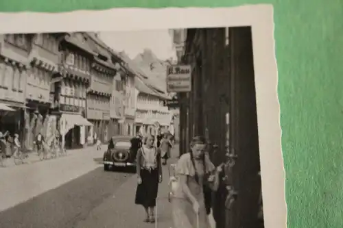 tolles altes Foto - Strasse mit Geschäften - Ort ???  Friseur Georg Heine