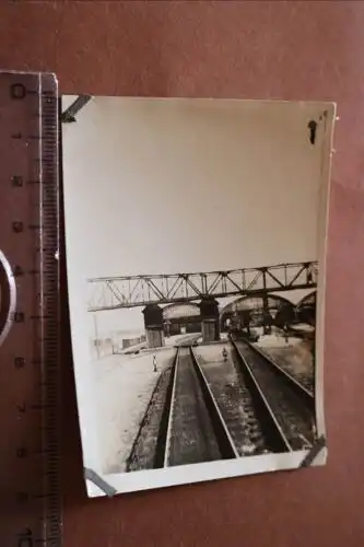 tolles altes Foto - mir unbekannter Bahnhof - Dampflok - 20-40er Jahre ?