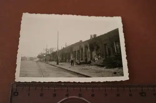 altes Foto - zerstörte Stadt - Ort ???