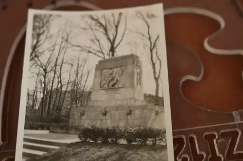 altes Foto - Ehrenmal Gefallener des. Inf. Regt. Graf Tauentzien v. Wittenberg