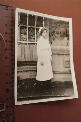 tolles altes Foto - Krankenschwester - 20-30er Jahre ??