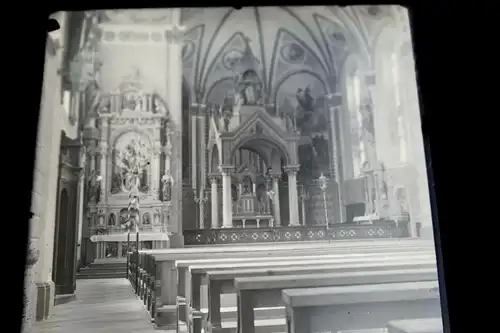 tolles altes Glasnegativ - Kirchenaltar - Deckenmalerei - Ort ??? 1910-20 ??