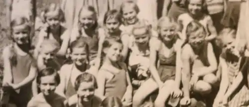 vier tolle alte Fotos - Mädchenschule - Ausflug und Portraits - 1952