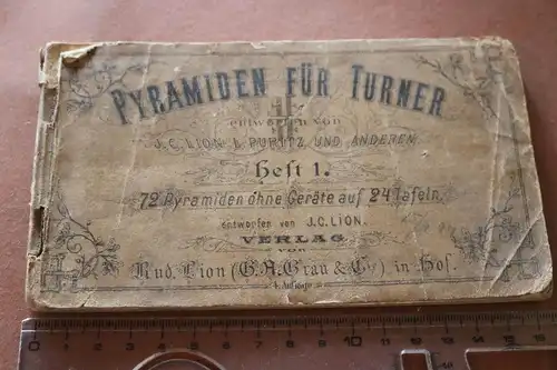 sehr altes Heft Pyramiden für Turner. 72 Pyramiden ohne Geräte  Heft 1