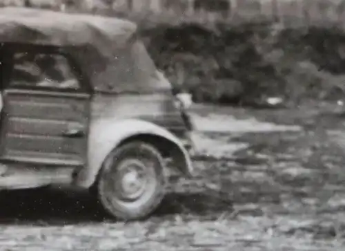 tolles altes Foto - Soldat mit VW Kübel - H.G. Felddivision Italien ?