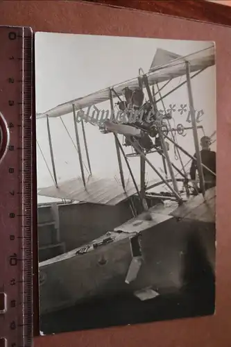 tolles altes Foto erbeutetes russisches Kampfflugzeug Doppeldecker