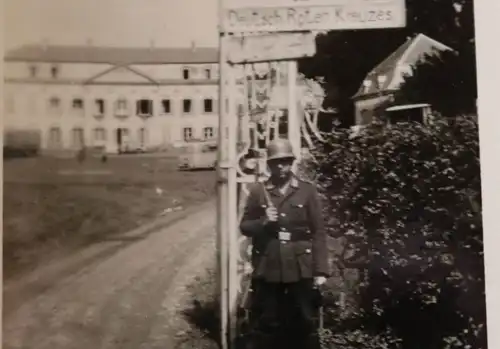 tolles altes Foto Kommandantur Lazarett Deutsches Rotes Kreuz  bei Zamun Belgrad