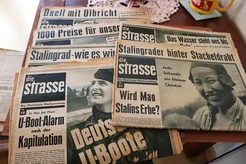 sechs tolle alte Zeitungen - die strasse - Hamburg  50er Jahre