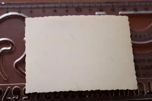 tolles altes Foto - drei Soldaten einer mit Tarnhose 