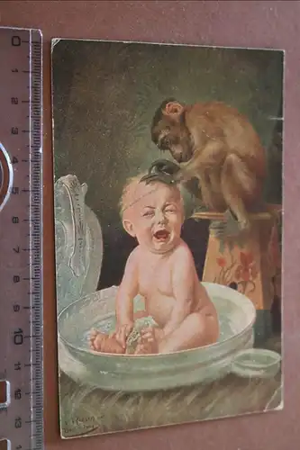 tolle alte Künstlerkarte - Affe laust ein Baby - Unerbetener Liebesdienst 1917