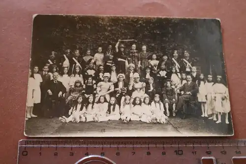 tolles altes Gruppenfoto - Schulklassen - Theatergruppe - Kostüme 1920-30 ?