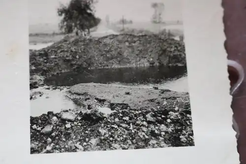  altes Foto - gesprengte Strasse - Ort ??? rückseitig beschrieben 