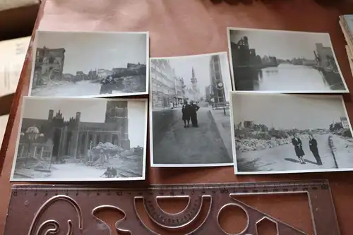 fünf Repro-Fotos - zerstörte deutsche Stadt - Danzig ??? Hafen Kirchen