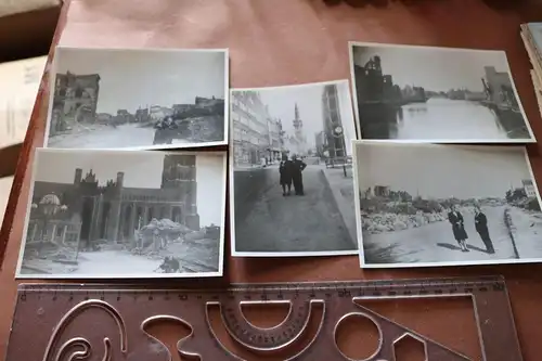 fünf Repro-Fotos - zerstörte deutsche Stadt - Danzig ??? Hafen Kirchen 