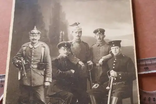 tolles altes Kabinettfoto - Gruppenfoto - ein Soldat reinretuschiert ? Leipzig