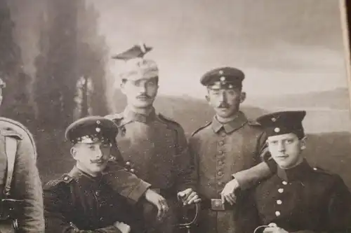 tolles altes Kabinettfoto - Gruppenfoto - ein Soldat reinretuschiert ? Leipzig