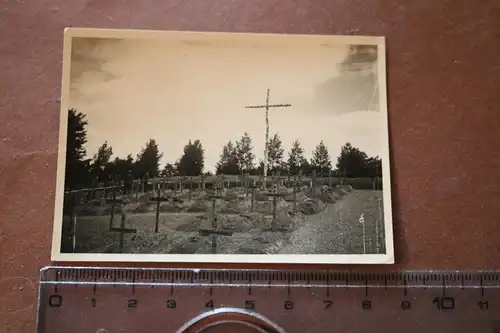 altes Foto -Soldatenfriedhof - Ort ??? 