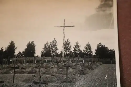 altes Foto -Soldatenfriedhof - Ort ??? 
