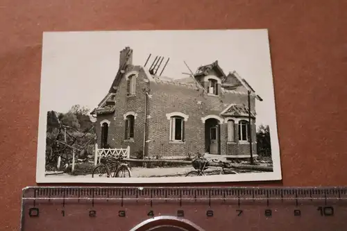 altes Foto  zerstörtes Haus - 1940 - Ort ??? 