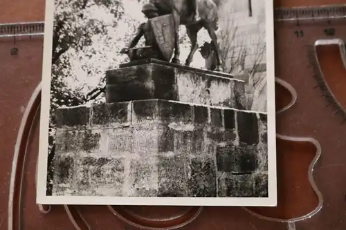 tolles altes Foto -Bronzeskulptur Veste Coburg -  30-50er Jahre ?