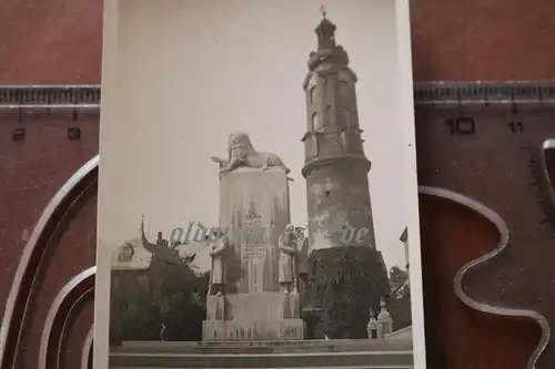 tolles altes Foto -Kriegerdenkmal des 94er Regiments in Weimar