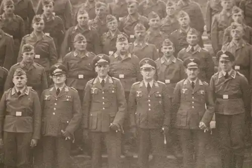 tolles altes Gruppenfoto Soldaten  Offiziere der Luftwaffe