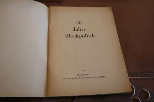altes Heft - 20 Jahre Block Politik - Staatsverlag der DDR  1965