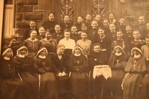 tolles altes Foto - Klosterschule ?? Mädchen - Nonnen - 1910-30 ???