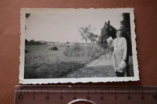 tolles altes Foto - Portrait Reiterin mit ihrem Pferd - 30-40er Jahre ?