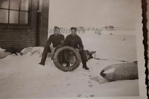 drei tolle alte Fotos - Soldat Luftwaffe - U-Bootabwehrverband S.U-Schule  ??