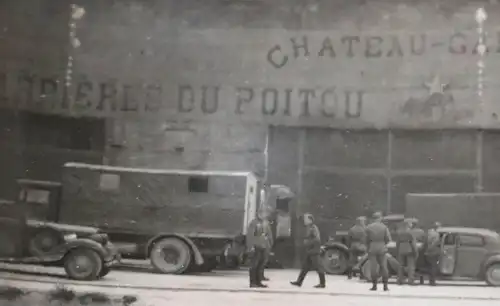 altes Foto  Soldaten Migné Les Carrières du Poitou, Civet-Pommier et Cie,