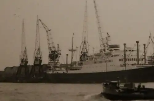 tolles altes Foto - Hafen - Kräne - großes Schiff - Sinzig ??? 50-60er Jahre ?