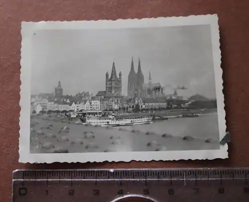 tolles altes Foto - Ansicht Köln mit Raddampfer Bismarck ? 1938