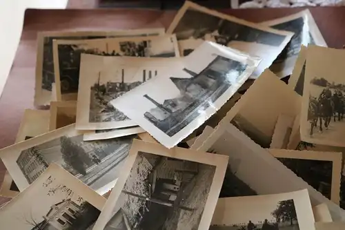 Konvolut 99 Fotos eines Soldaten , zerstörte Städte, Frankreich u. Russland ?